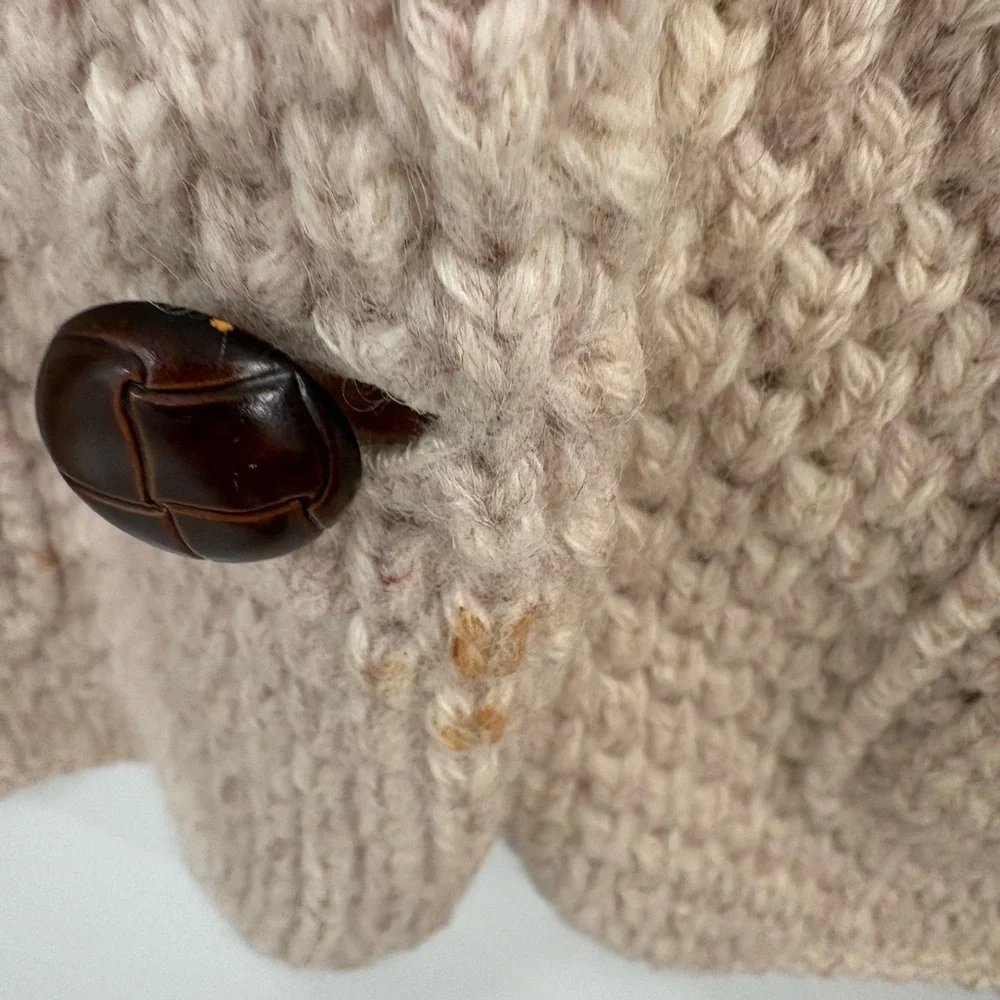 Vintage 1980s Hong Kong 100% Wool Susan Bristol Cardigan Size Small